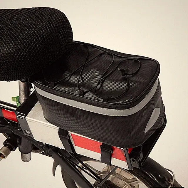 Daily Commuting Bike Pannier Bag PU Waterproof Bag Quick Release Fixing System